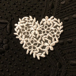 Applique - White Floral Embroidered Heart Iron on