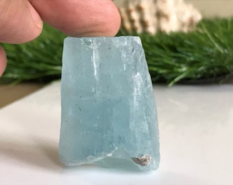 Aquamarine crystal, Natural raw aquamarine crystal gemstone