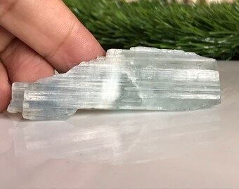 Aquamarine crystal, Natural raw aquamarine crystal gemstone