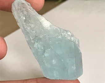 Aquamarine crystal, Natural raw aquamarine crystal gemstone