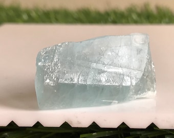 Aquamarine crystal, Natural raw aquamarine crystal gemstone