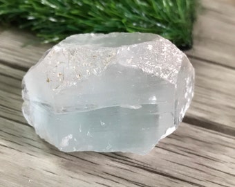 Aquamarine crystal, Natural raw aquamarine crystal gemstone