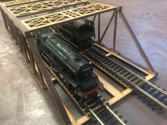 00 gauge track