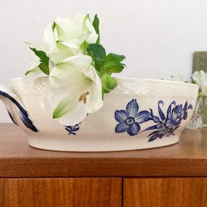 Vintage, bowl, 80s/90s, hand-painted, blue floral decor, romantic, country house, collector&#39;s item