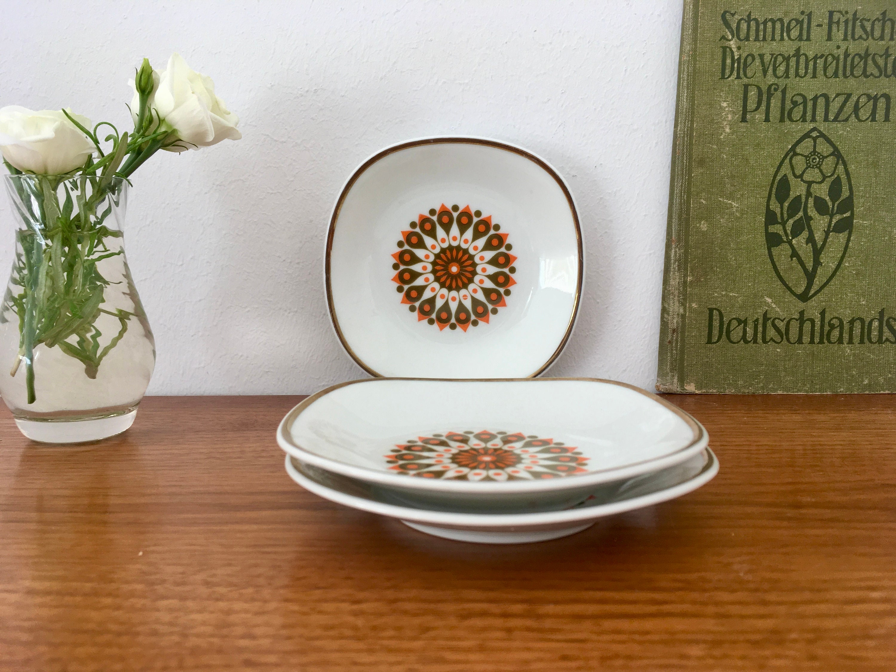 Vintage, PMR Bavaria Jaeger and Co., 3 plates, serving plates, 70s, Flower Power, floral decor, gold rim, porcelain, collectibles