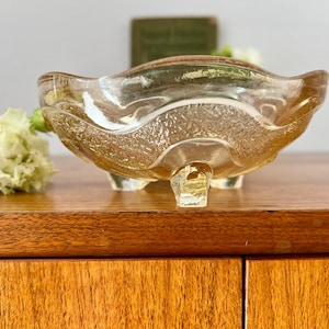 Vintage, small footed bowl, glass bowl, yellow glass, pressed glass, 30s/40s, Art Deco, wavy edge, country house, romantic, collector's item