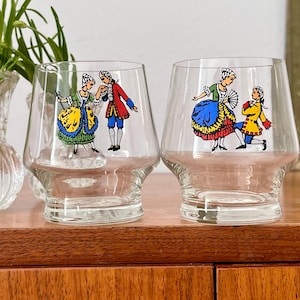 Vintage, 2 GDR collectible glasses, GDR, shot glasses, Rococo costume, 50s/60s, collectibles
