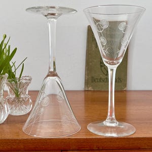 Vintage, 2 martini glasses, glasses, aperitif glasses, circles, stripes, 70s, original 70s, collectibles