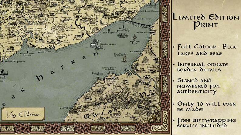 Op de afbeelding: Een limited edition print van een kaart met blauwe meren en zee&euml;n, met sierlijke randdetails. De print is gesigneerd en genummerd voor authenticiteit. De tekst op de print luidt "Limited Edition Print".