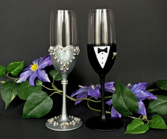 Wedding Glasses Bride And Groom Flutes Wedding Decorations Etsy