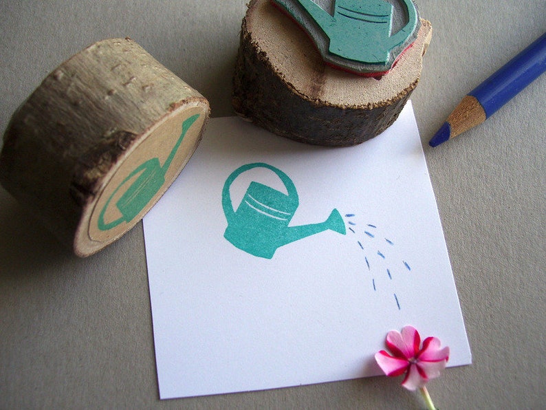 Stamp watering can Off to the garden image 1