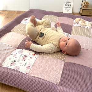 Patchwork Krabbeldecke mit Name Rehe Pastell Lilac * Krabbelmatte Spielmatte