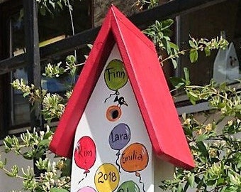 Abschiedsgeschenk Kindergarten | buntes Vogelhaus zum Füttern und Nisten mit wetterfester Farbe