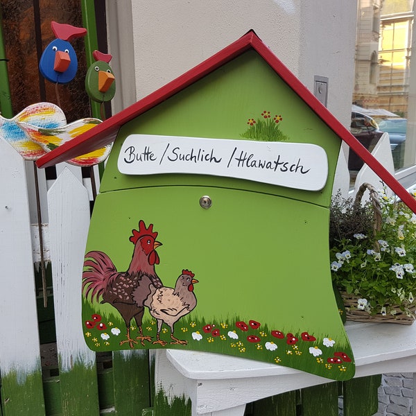 Vogelhaus | Briefkasten mit Beschriftung, Wandmontage - personalisierbar, wetterfest, Voglevilla Original