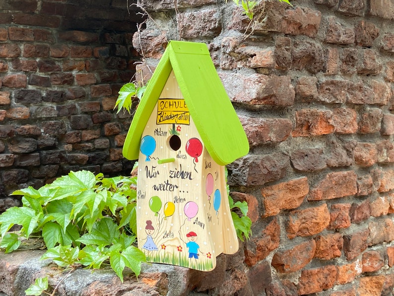 Farewell gift kindergarten nesting box, bird villa personalized with children's names weatherproof colors image 2