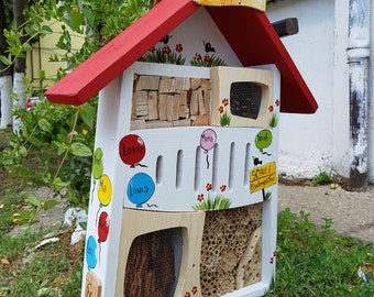 Abschiedsgeschenk Kindergarten | Insektenhotel, Bienenhotel personalisiert mit Namen der Kinder & Spruch | wetterfeste Farben | handbemalt