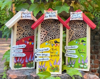 Insektenhotel für Wildbienen - Geschenk zur Rente, für Kollegen personalisiert