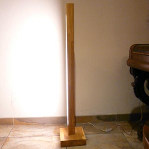 LED table lamp, oak 86 cm, with radio dimmer