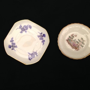 RICHARD GINORI Two (2)  Gold Leaf Trimmed Porcelain  Pin Trinket Trays