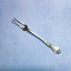 Lewkowitz / Whiting Violet OLIVE FORK Sterling Silver Art Nouveau 6.25"