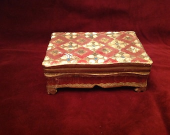 Vintage Handcrafted Handpainted Venetian Italian Gilt Wooden Box