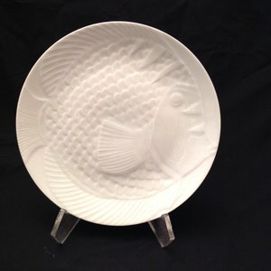 MCM DANSK International Designs Ltd Francja Tłoczony talerz rybny