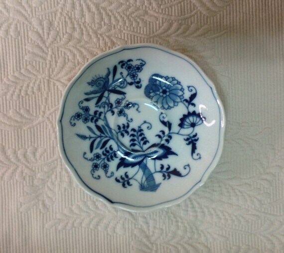 Blue Danube Japan Onion Saucer 5 3/8