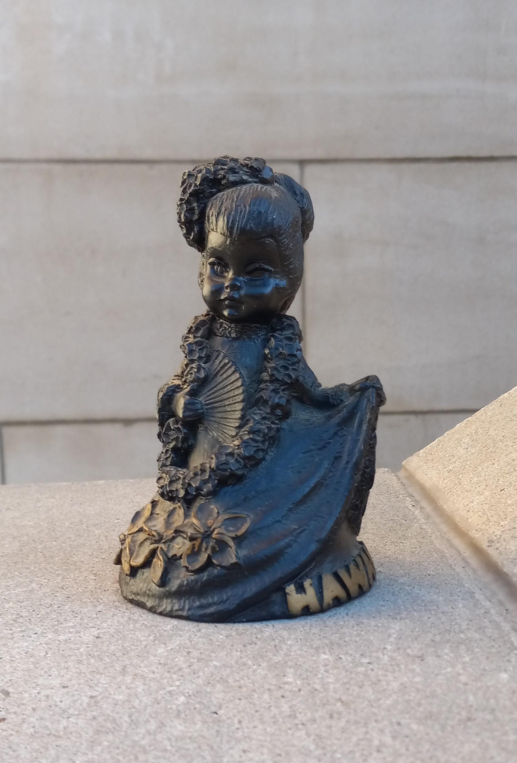 Hula dancer figurine - Etsy 日本
