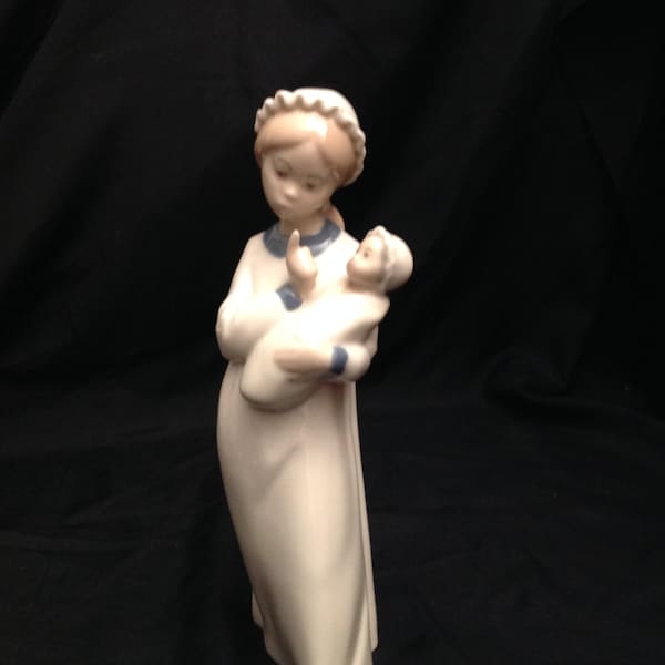 Rex Valencia Figurine Made In Spain Mother & Child 9.75" Tall #143 Lota