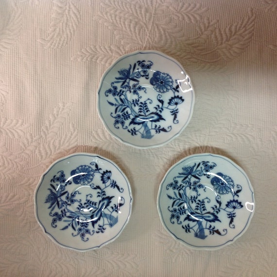 Three (3) Blue Danube Japan Onion Saucers 5 3/8