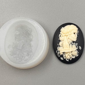 SKULL SILICONE MOLD  Cameo Flexible  Mould For Resin Polymer Clay Chocolate Food Safe grade silicone icing wax plaster goth 40x30 cameo