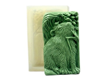CAPYBARA SILICONE MOLD for soap making and other crafts, flexible sturdy easy to use Animal