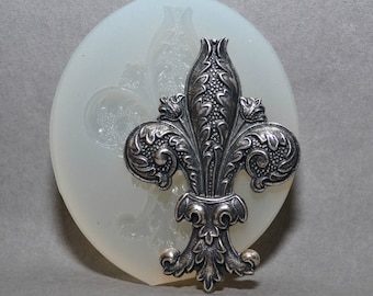 Fleur de Lis Silicone Mold: Food Safe Sugarcraft, Resin, Clay