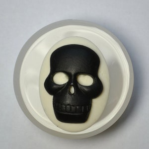 SKULL SILICONE MOLD Flexible Mould For Resin Polymer Clay Chocolate Food Safe grade  icing wax plaster goth halloween 1-1/2x1-1/4, 40x30mm