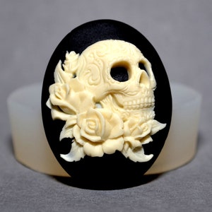 SKULL SILICONE MOLD  Cameo Flexible  Mould For Resin Polymer Clay Chocolate Food Safe grade silicone icing wax plaster goth halloween cameo