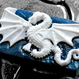 Dragon Soap Mold: Silicone Candle Resin Clay Mould (5oz)