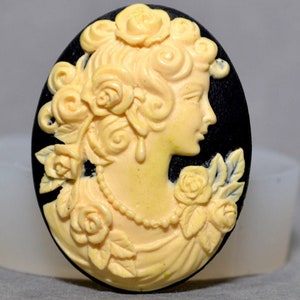 LADY SILICONE MOLD cameo sugarcraft resin fimo polymer clay mould soap fimo wax plaster icing chocolate food use food grade mould