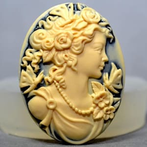 LADY SILICONE MOLD cameo sugarcraft resin fimo polymer clay mould soap fimo wax plaster icing chocolate food use food grade mould
