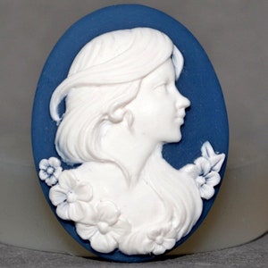 LADY SILICONE MOLD cameo sugarcraft resin fimo polymer clay mould soap fimo wax plaster icing chocolate food use food grade mould
