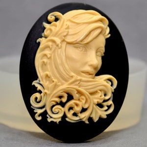 LADY SILICONE MOLD cameo sugarcraft resin fimo polymer clay mould soap fimo wax plaster icing chocolate food use food grade mould