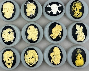 Skull Cameo Silicone Molds, Goth Halloween Crafting (Set of 12, 40x30mm)