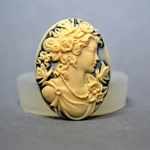 LADY SILICONE MOLD cameo sugarcraft resin fimo polymer clay mould soap fimo wax plaster icing chocolate food use food grade mould