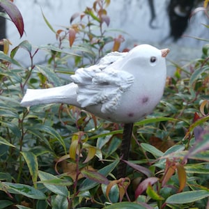 Tuinkeramiek, vorstbestendig, keramische vogel met roze stippen