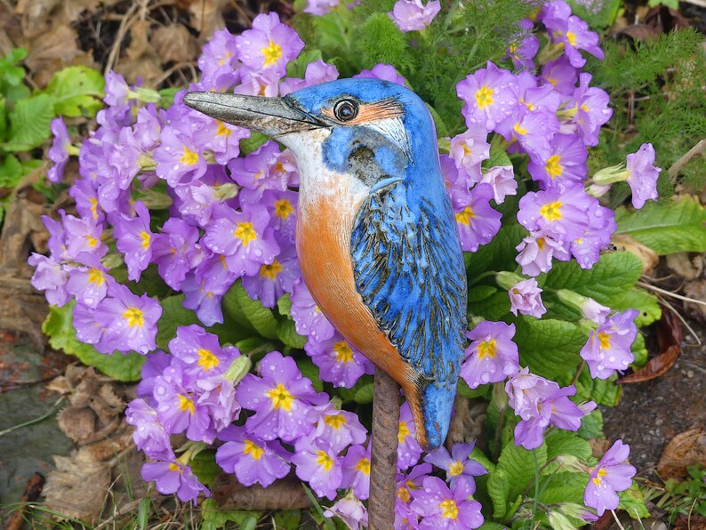 Gartenkeramik frostfester EISVOGEL in leuchtendem Blau Bild 7