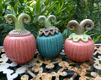 Garden ceramics/cutlery/souvenirs for garden and ceramic friends/bedding plugs Ensemble "FRUCHTFORMEN" in turquoise and salmon colours