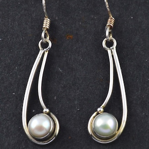 Sterling Silver Pearl Drop Earring | Minimalist Teardrop Earring| June Birthstone Jewelry |Bridal Gift for Her, Fairy Earrings, Gift For Her