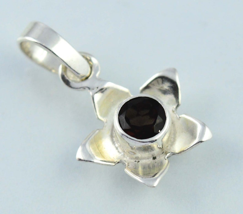 Smoky Quartz Natural Gemstone 925 Sterling Fine Silver Pendant Jewellery