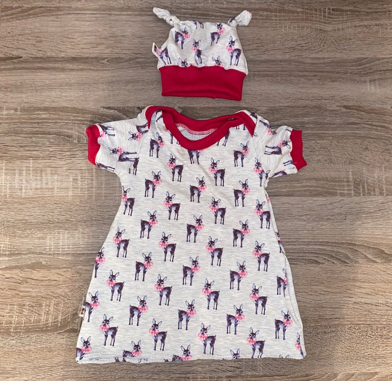 Balloon dress with knot hat