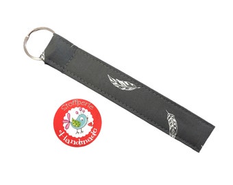 Key ring - feathers - grey