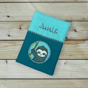 U-Heft-Hülle - Button Faultier Junge --- personalisiert mit Namen und Datum - petrol / mint - Impfpassfach - U-Heft - Untersuchungsheft